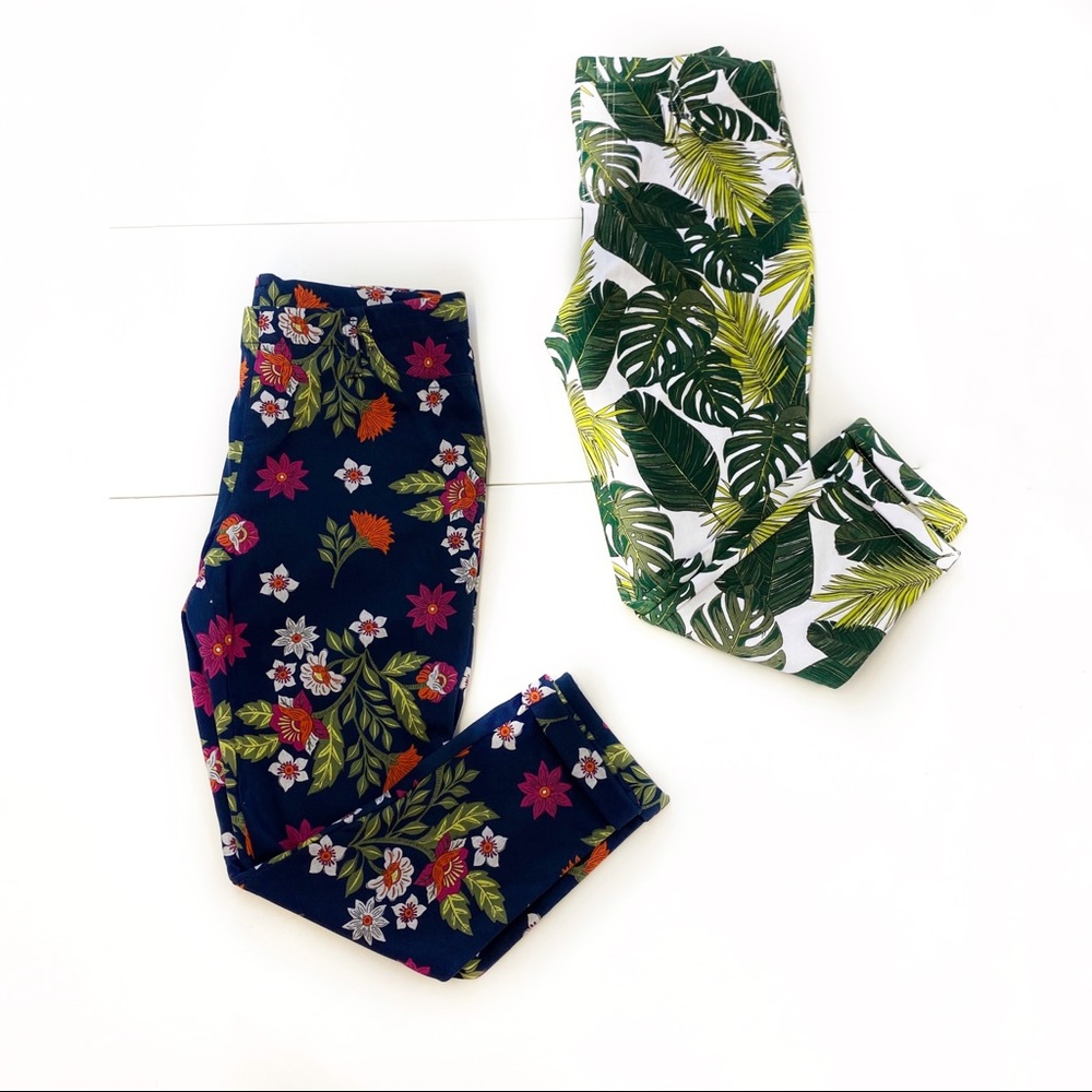 Time and Tru Women's White Floral Capri Leggings